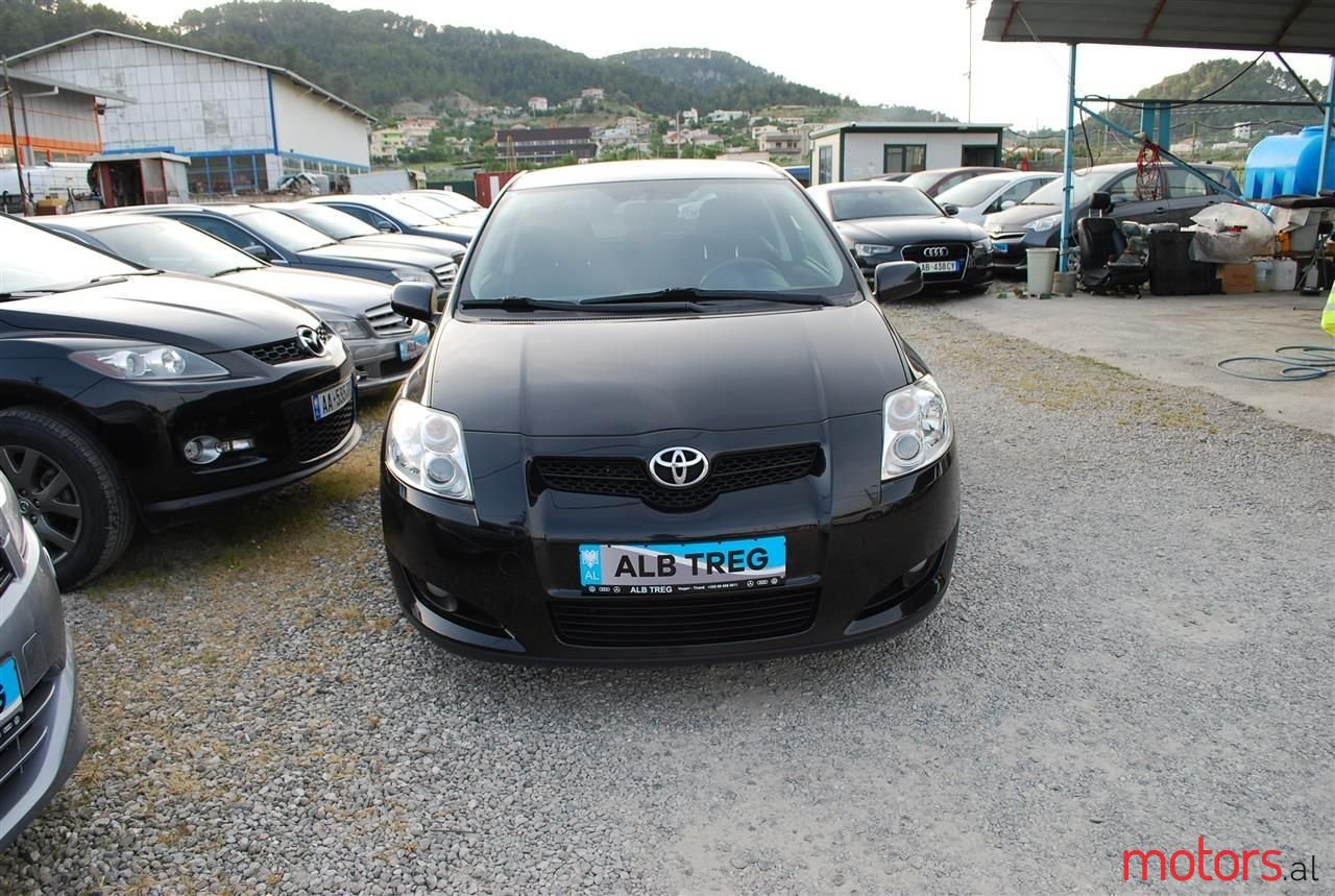 2010' Toyota Auris photo #1