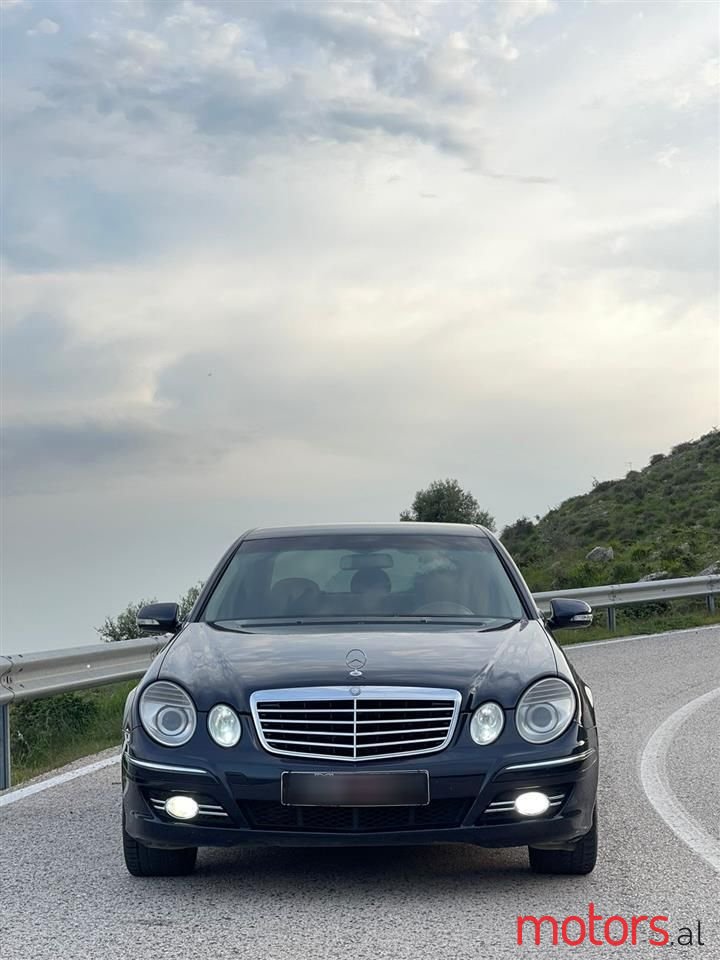 2008' Mercedes-Benz E 280 photo #3