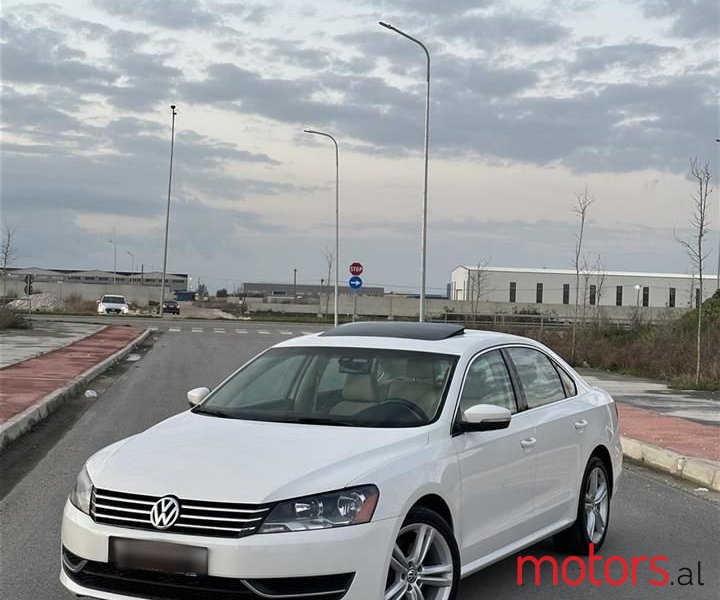 2014' Volkswagen Passat photo #1