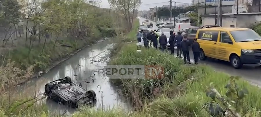 Durrës - Automjeti del nga rruga dhe bie në kanal, 02.04.2026