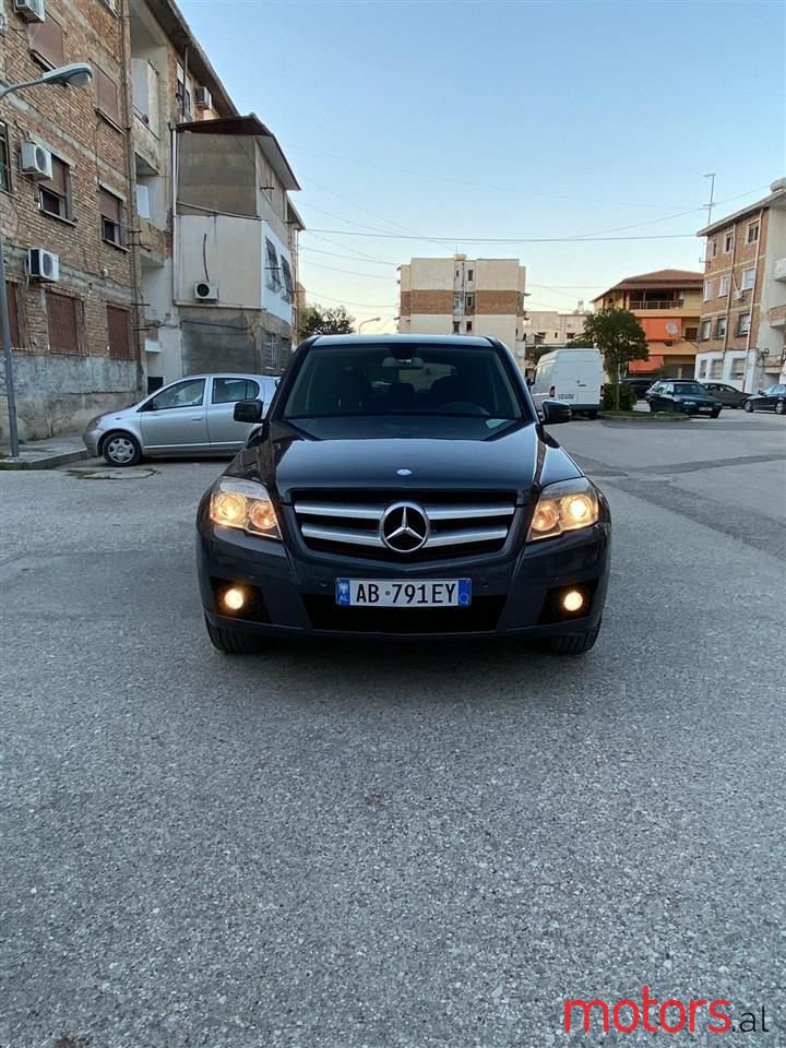 2009' Mercedes-Benz GLK 220 photo #1