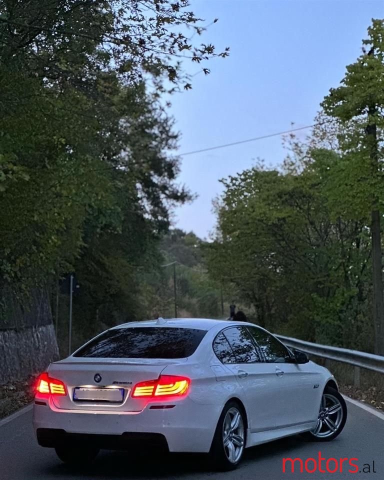 2013' BMW 550 photo #3