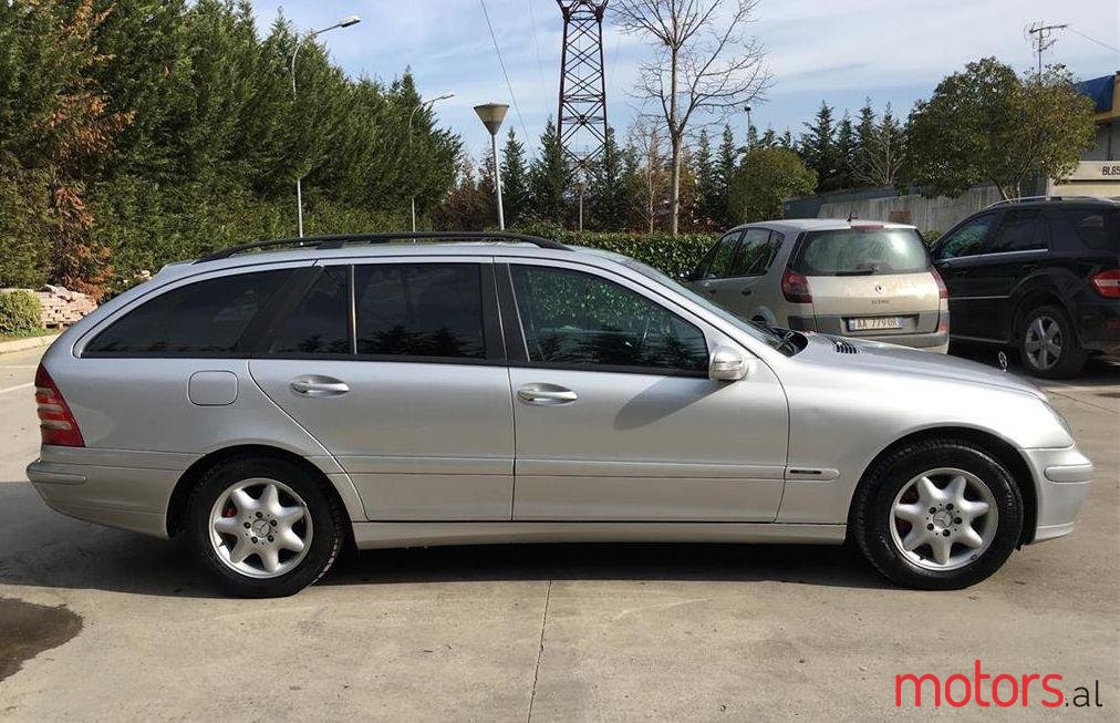 2005' Mercedes-Benz C 220 photo #1