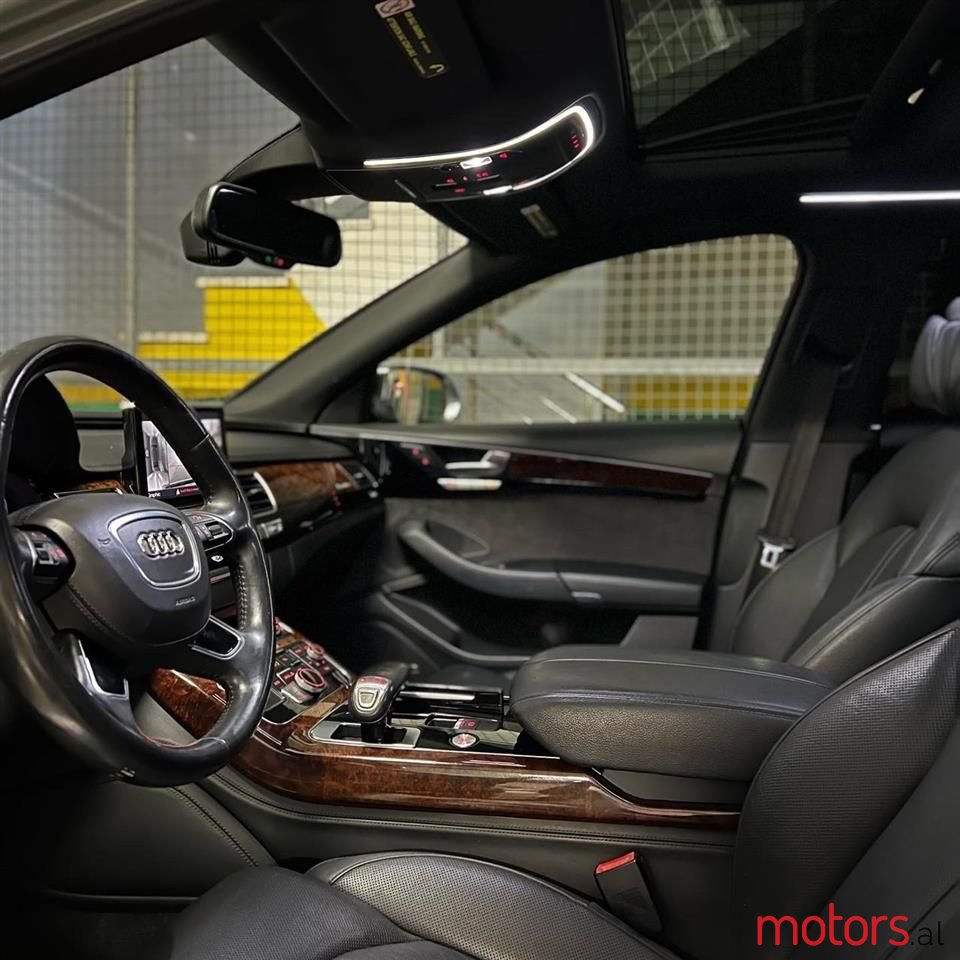 2013' Audi A8 photo #4