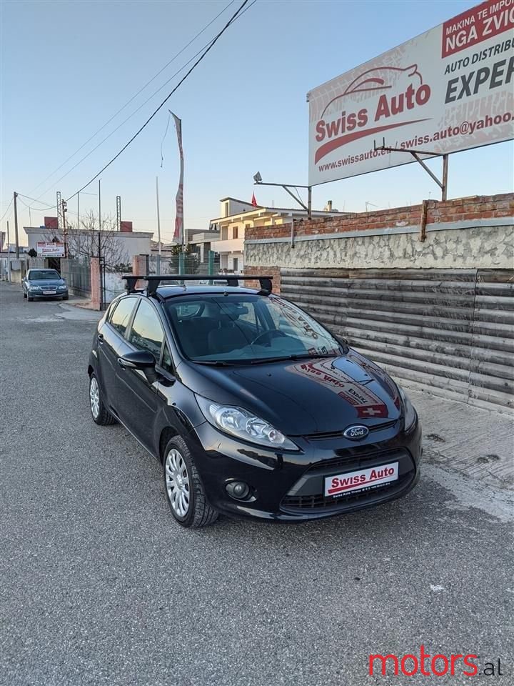 2012' Ford Fiesta photo #1