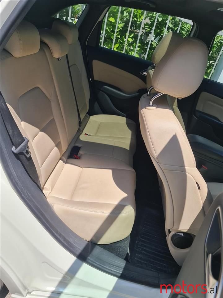 2014' Mercedes-Benz B 180 photo #5