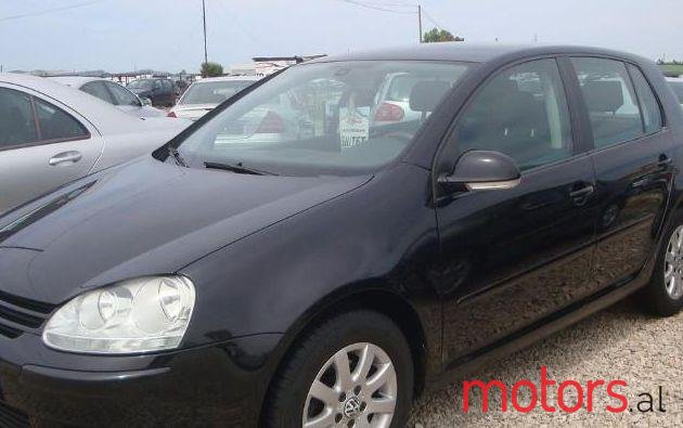 2005' Volkswagen Golf photo #1