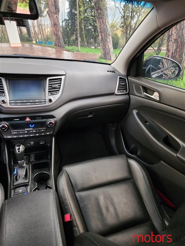 2015' Hyundai Tucson photo #5