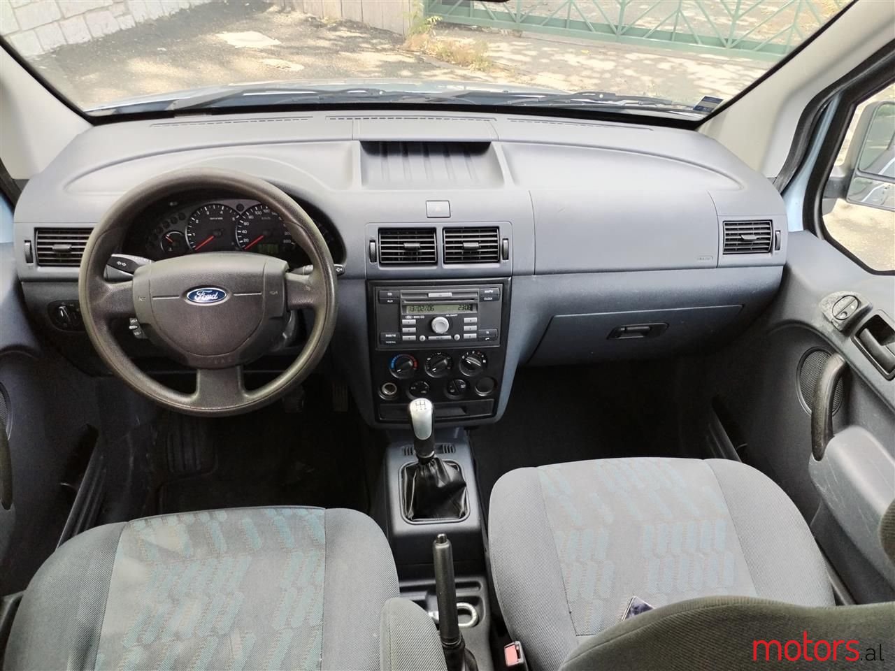 2008' Ford Grand Tourneo photo #4