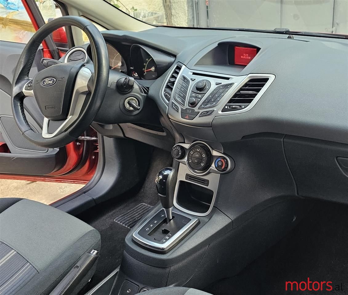 2010' Ford Fiesta photo #6