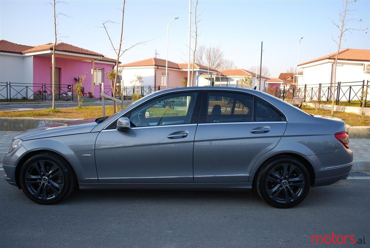 2009' Mercedes-Benz C 200 photo #5