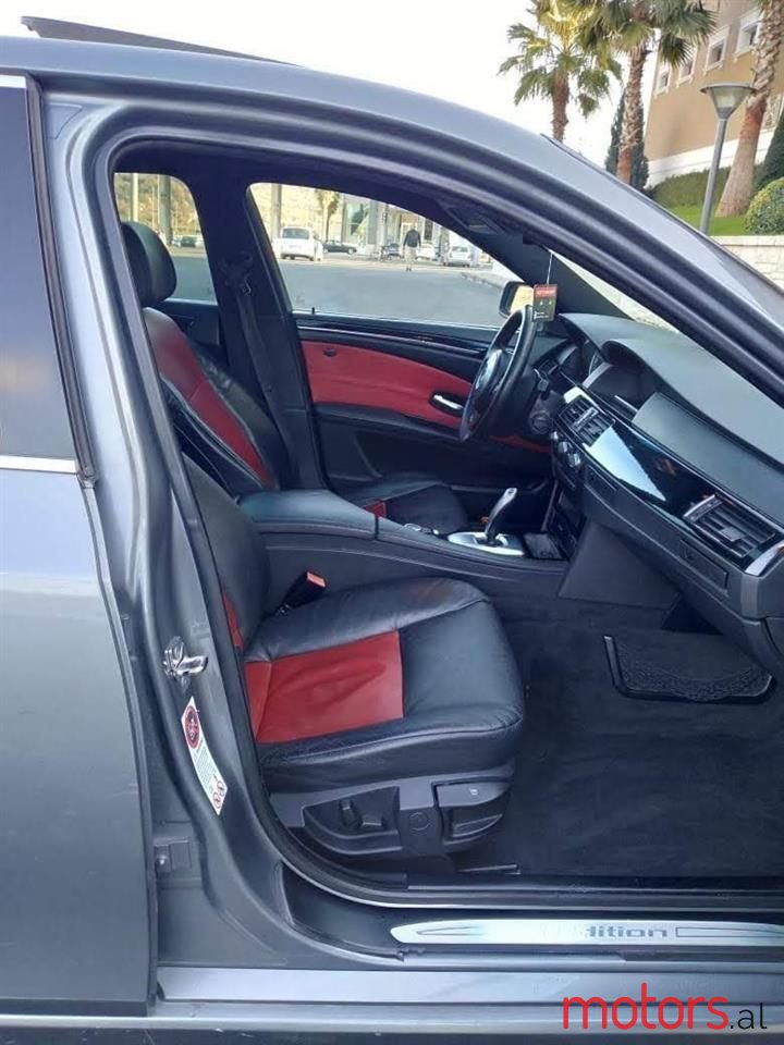 2010' BMW 520 photo #5