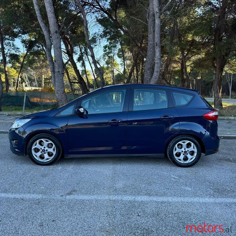 2012' Ford C-MAX photo #3