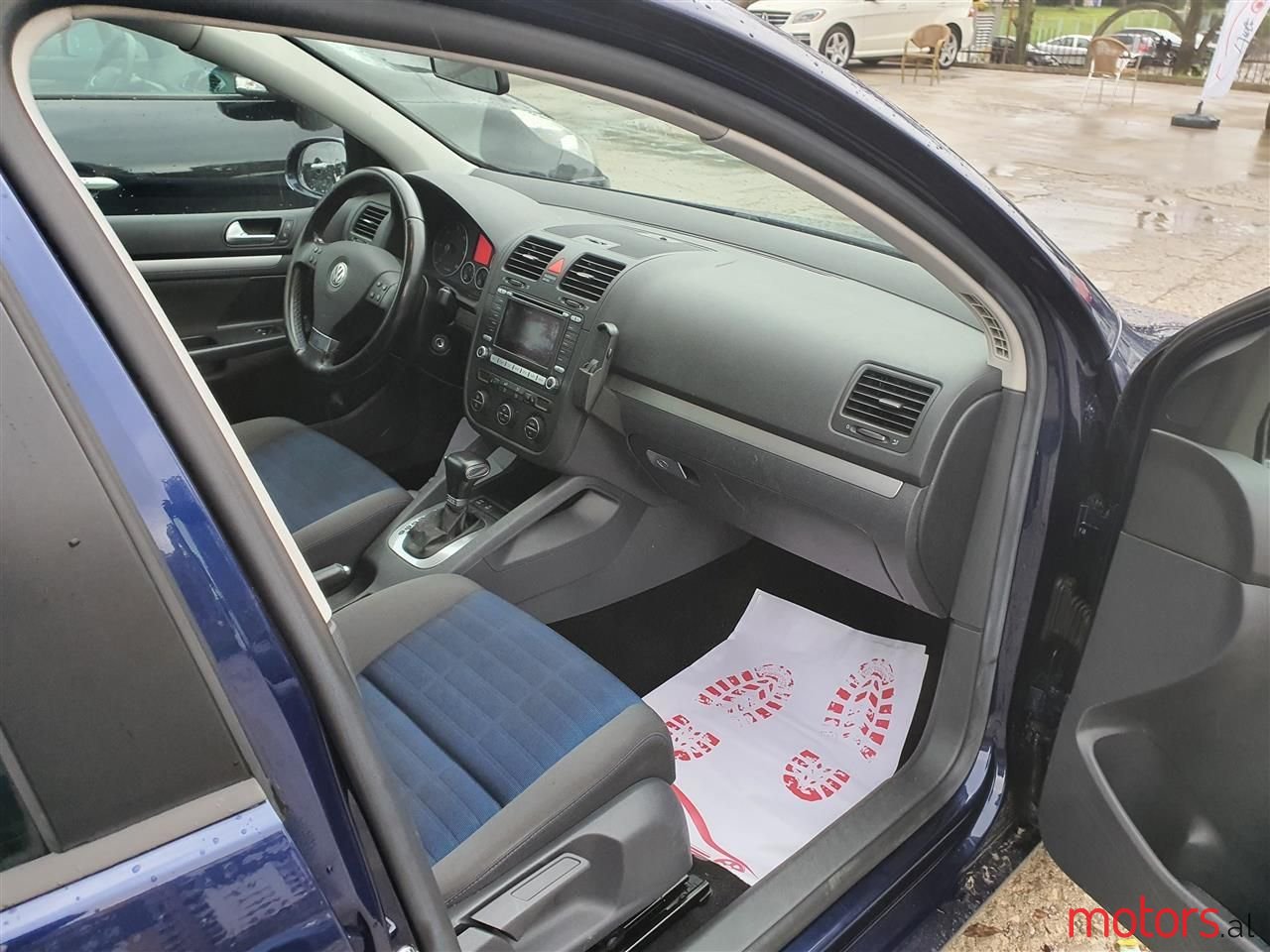 2007' Volkswagen Golf photo #6