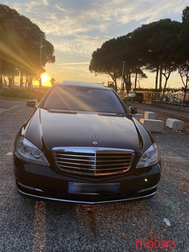 2009' Mercedes-Benz S 320 photo #6