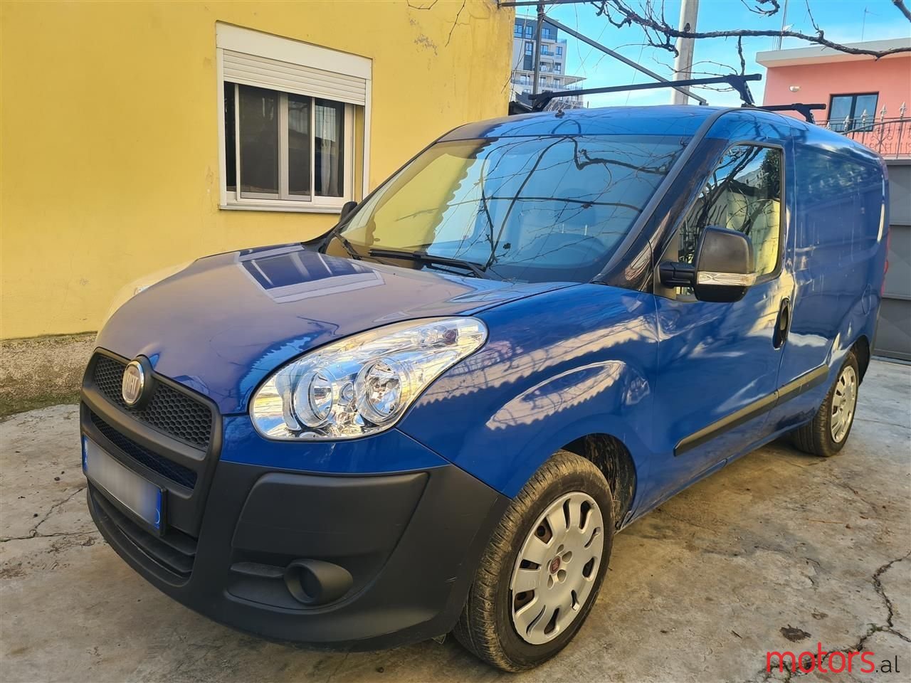 2011' Fiat Doblo photo #1