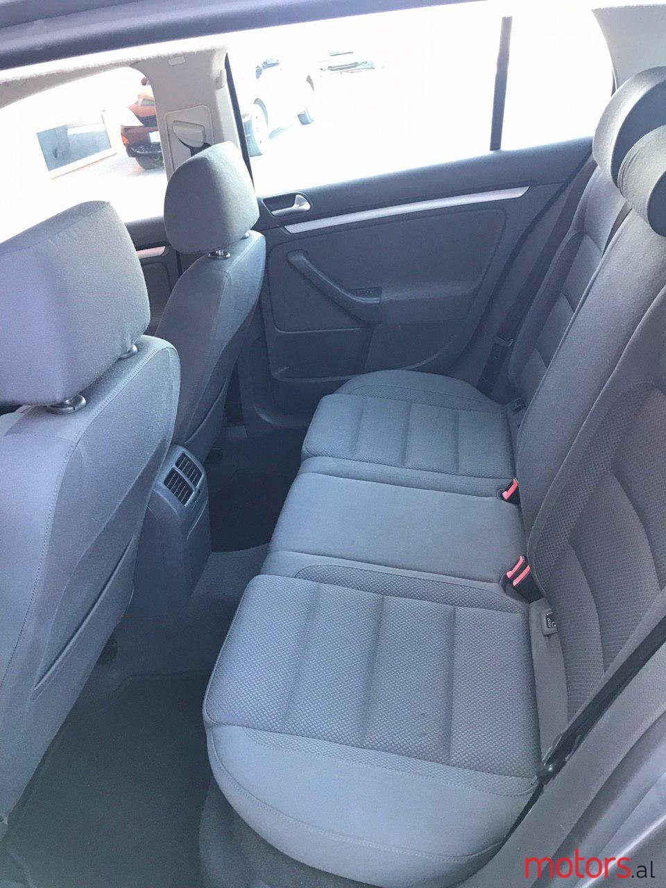 2005' Volkswagen Golf 2.0 TDI MANUAL photo #6