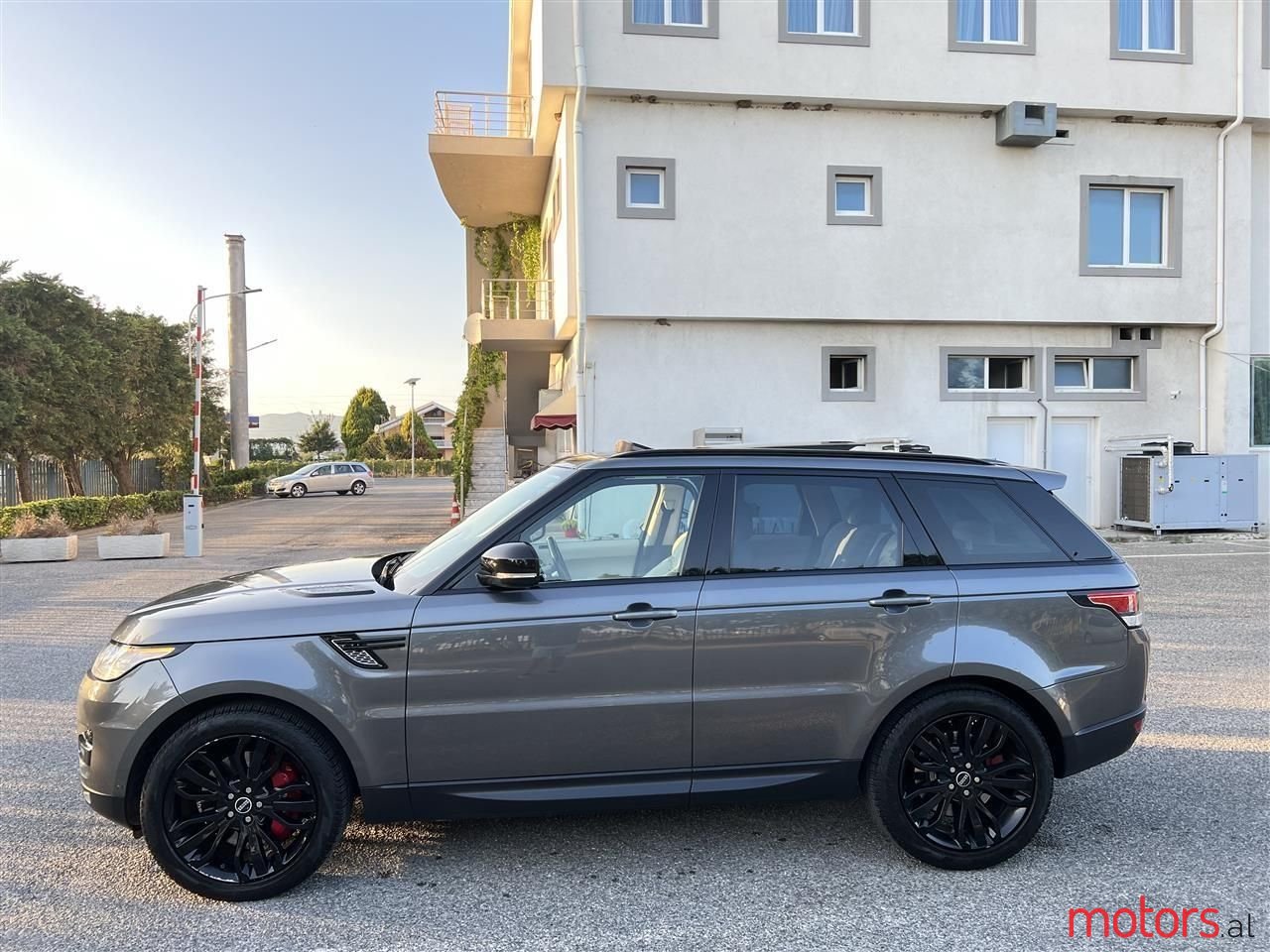 2014' Land Rover Range Rover Sport photo #6