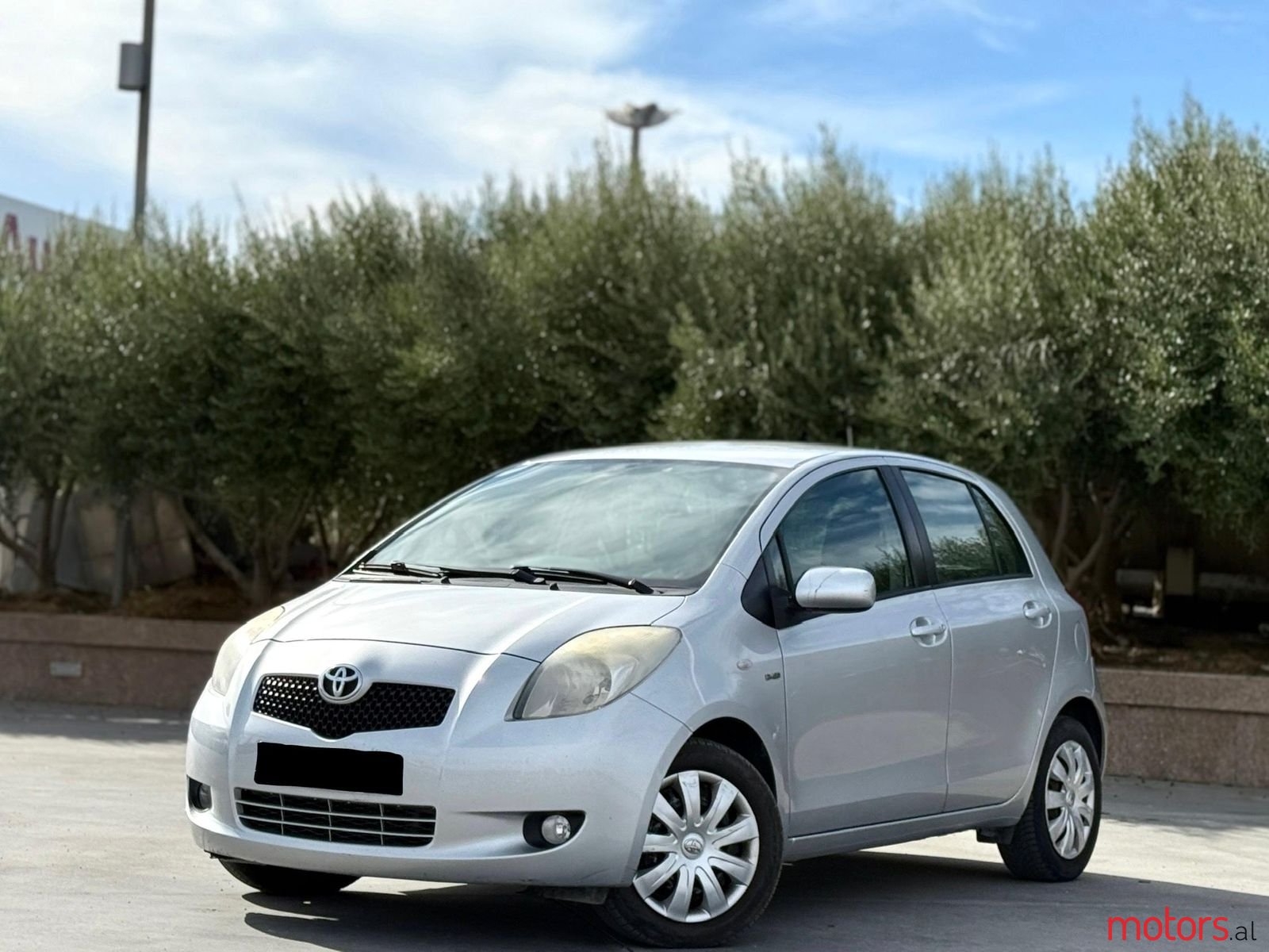 2009' Toyota Yaris photo #1