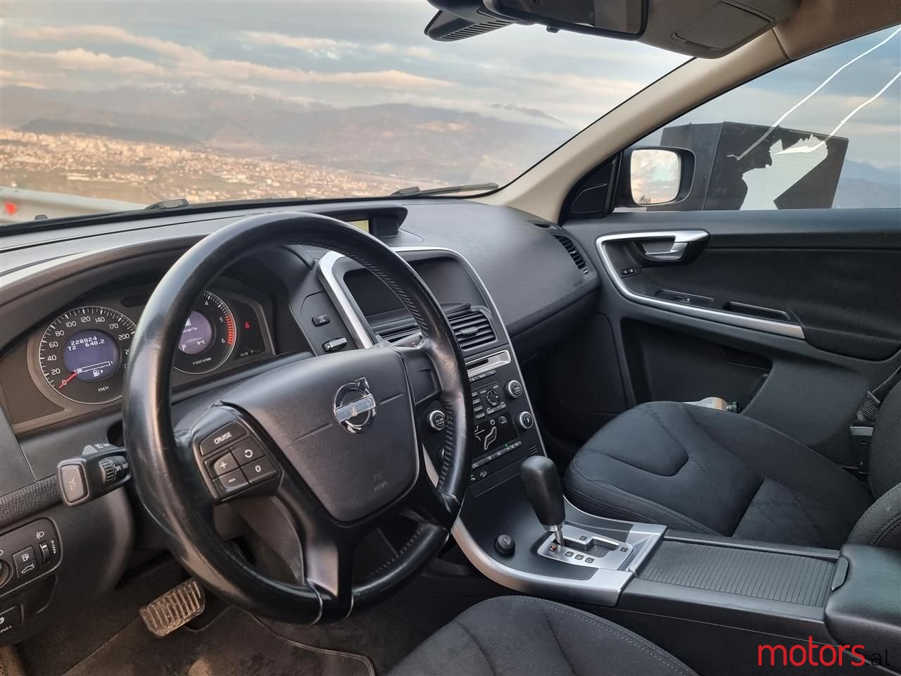 2010' Volvo Xc 60 photo #6