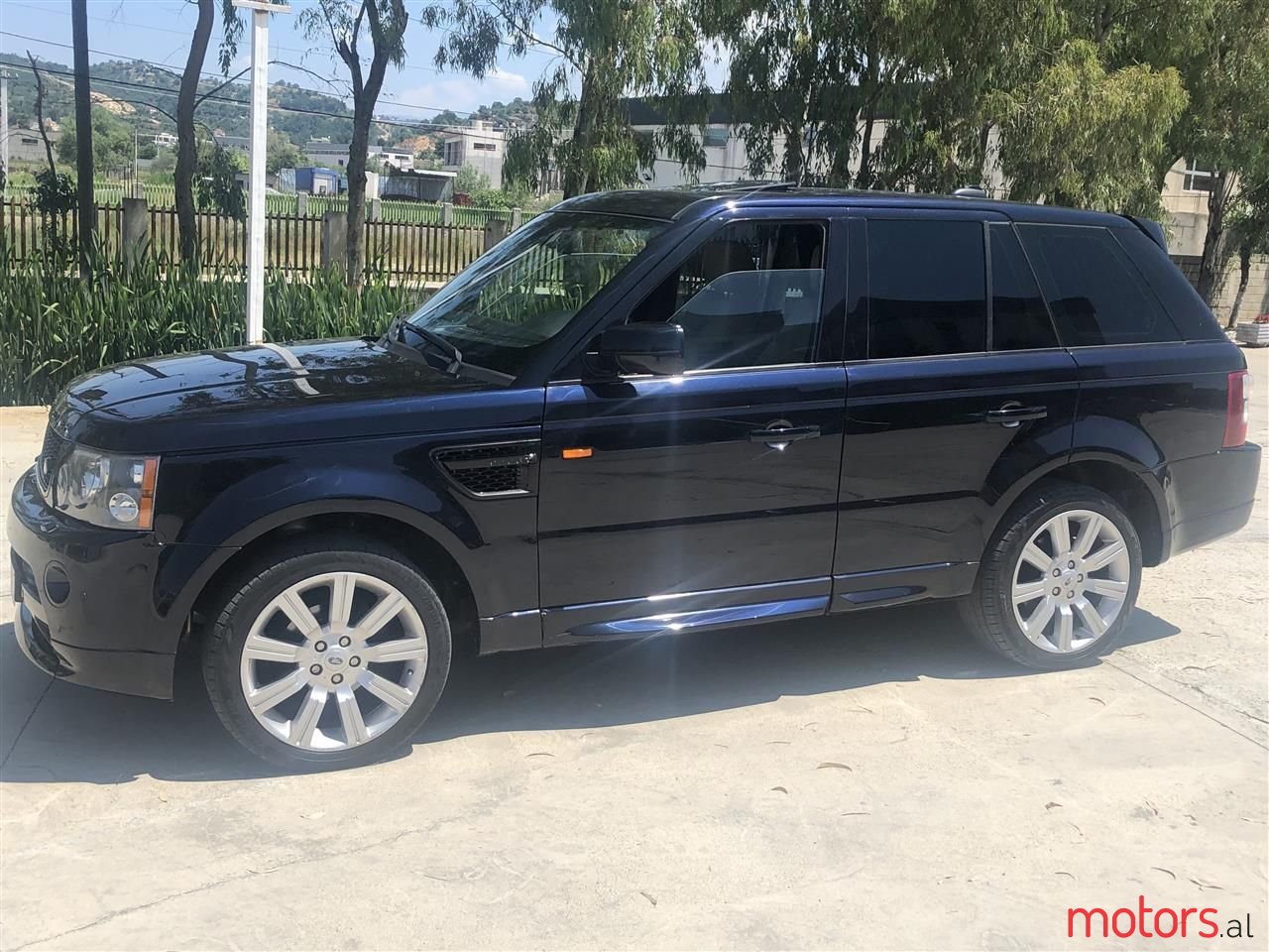 2008' Land Rover Range Rover Sport photo #2