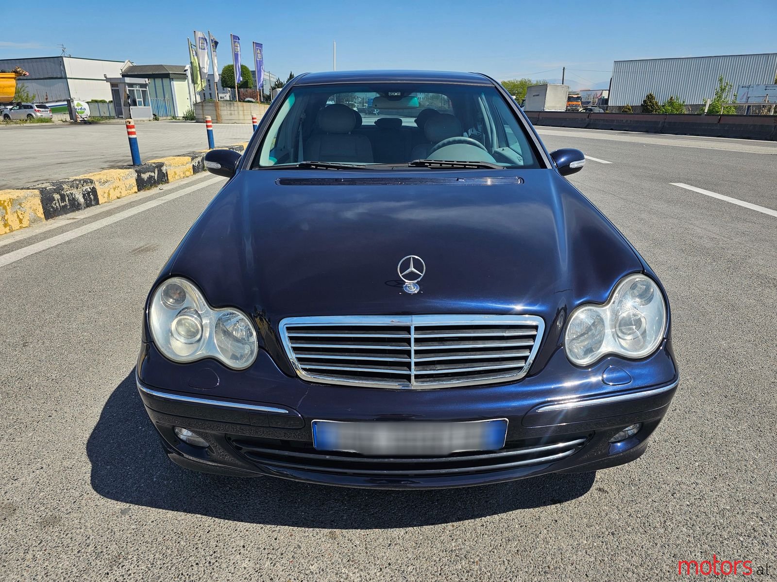 2005' Mercedes-Benz C 220 photo #3