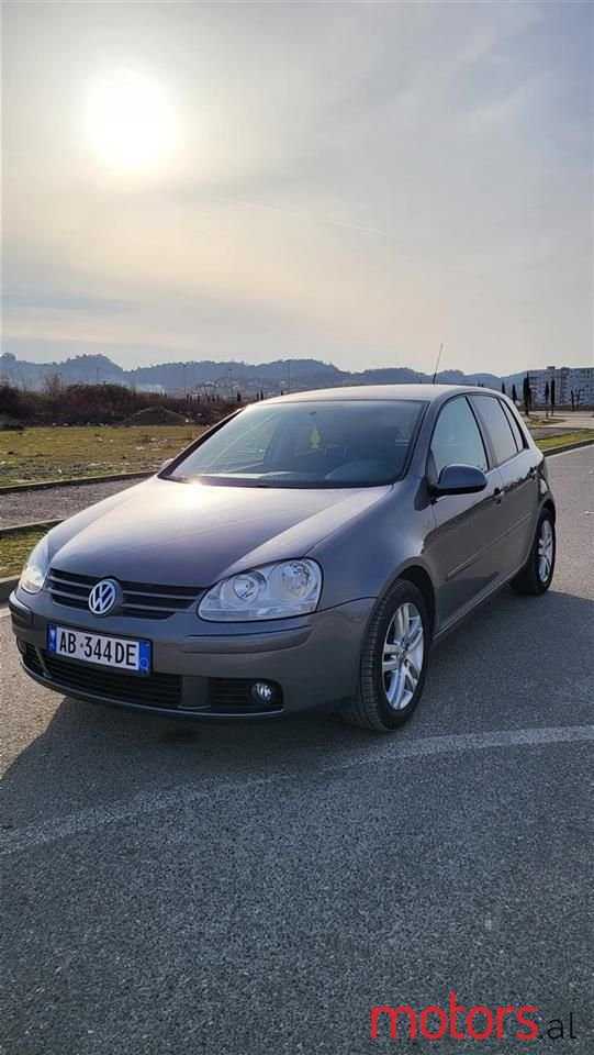 2007' Volkswagen Golf photo #2