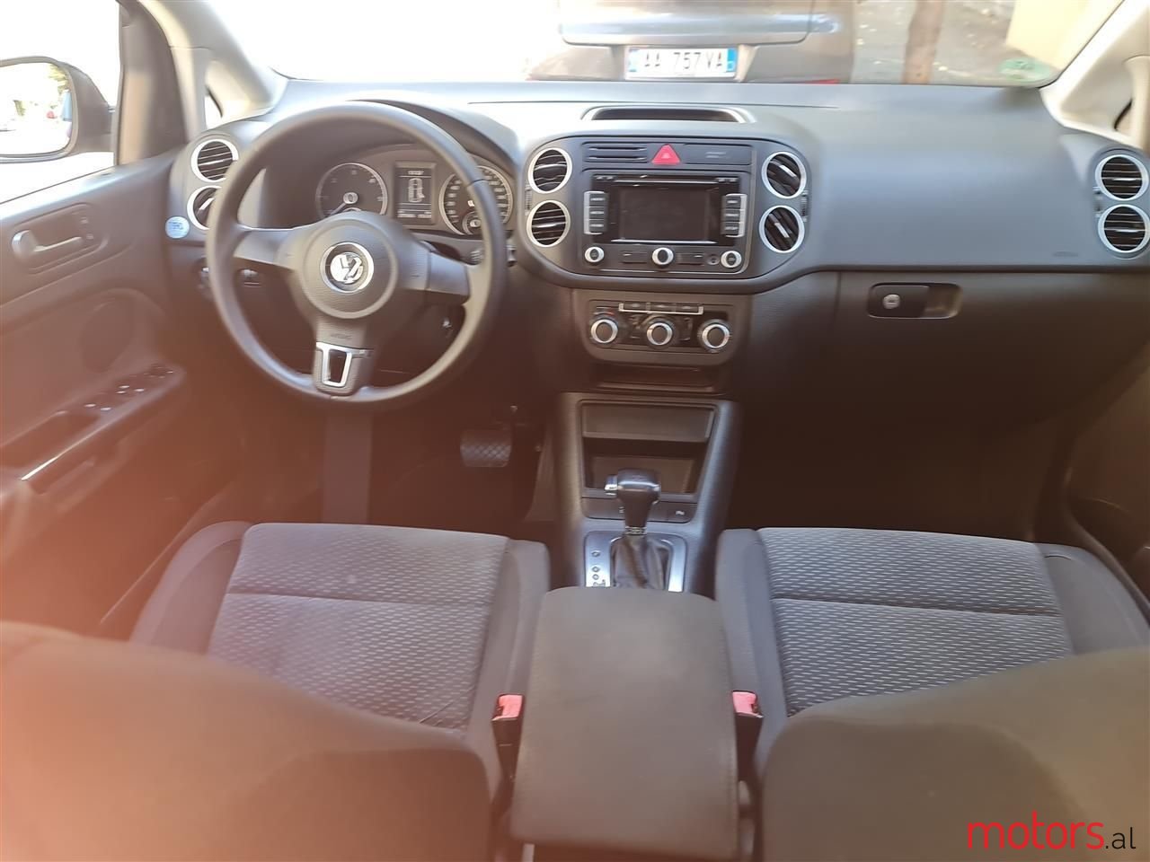 2009' Volkswagen Golf Plus photo #4