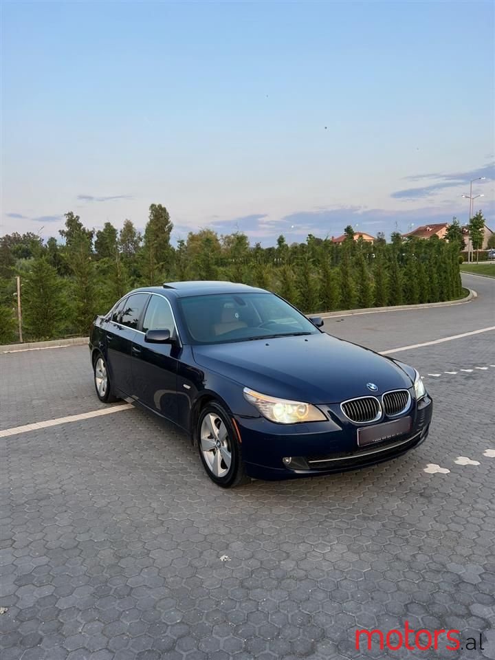 2008' BMW 528 photo #5