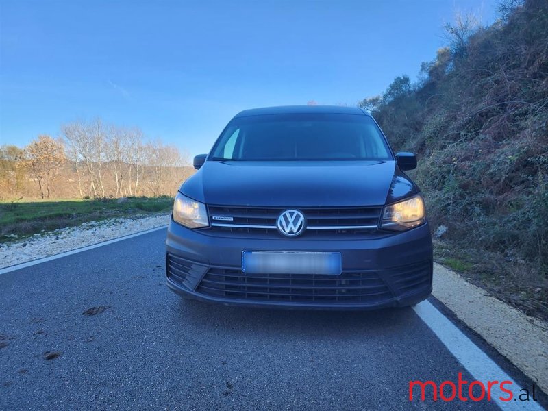 2015' Volkswagen Caddy photo #1