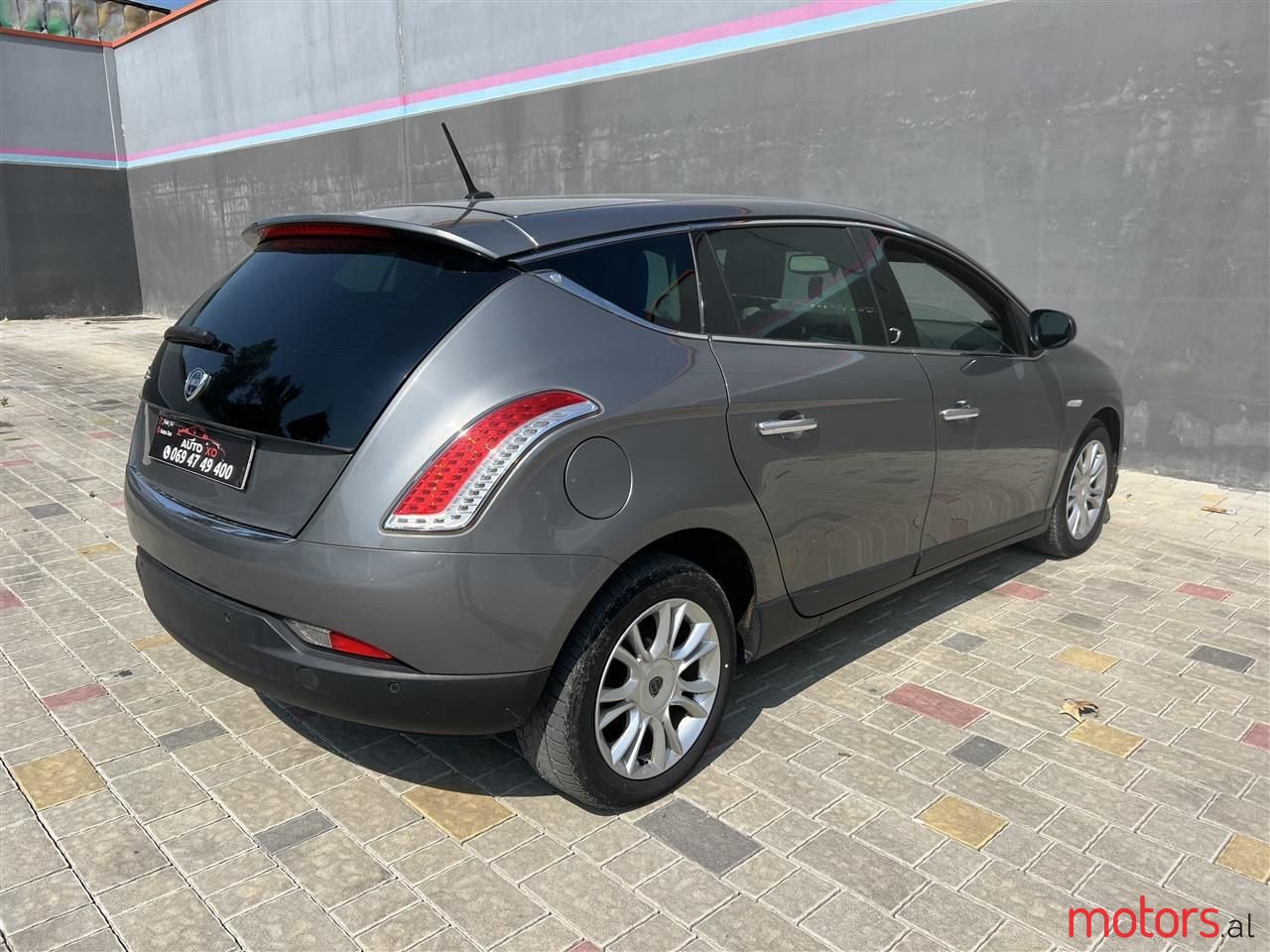 2010' Lancia Delta photo #5