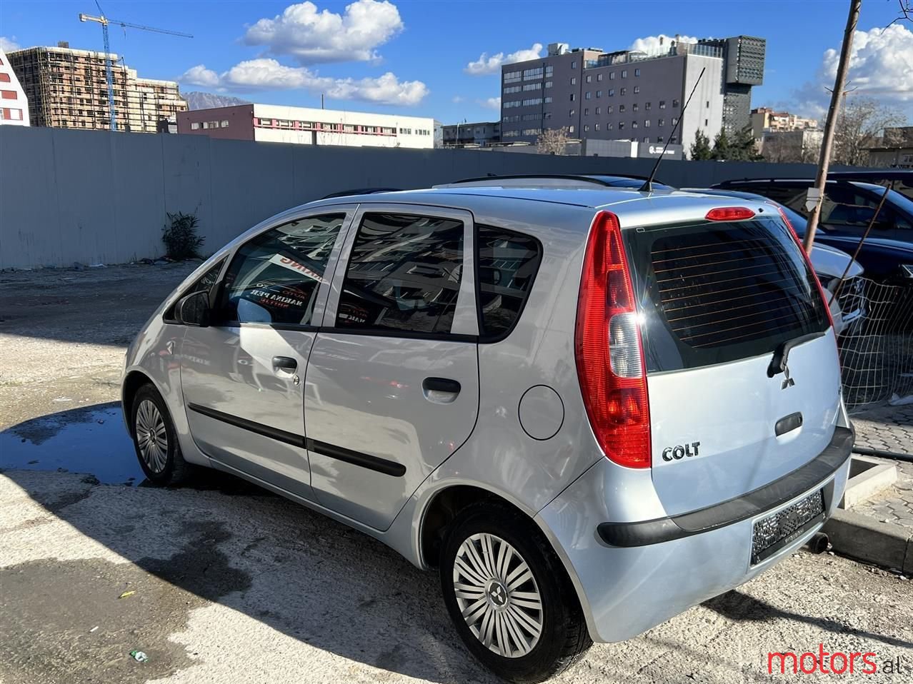 2004' Mitsubishi Colt photo #6