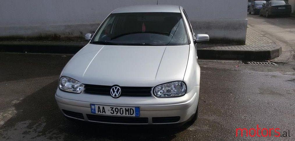 2003' Volkswagen Golf photo #1