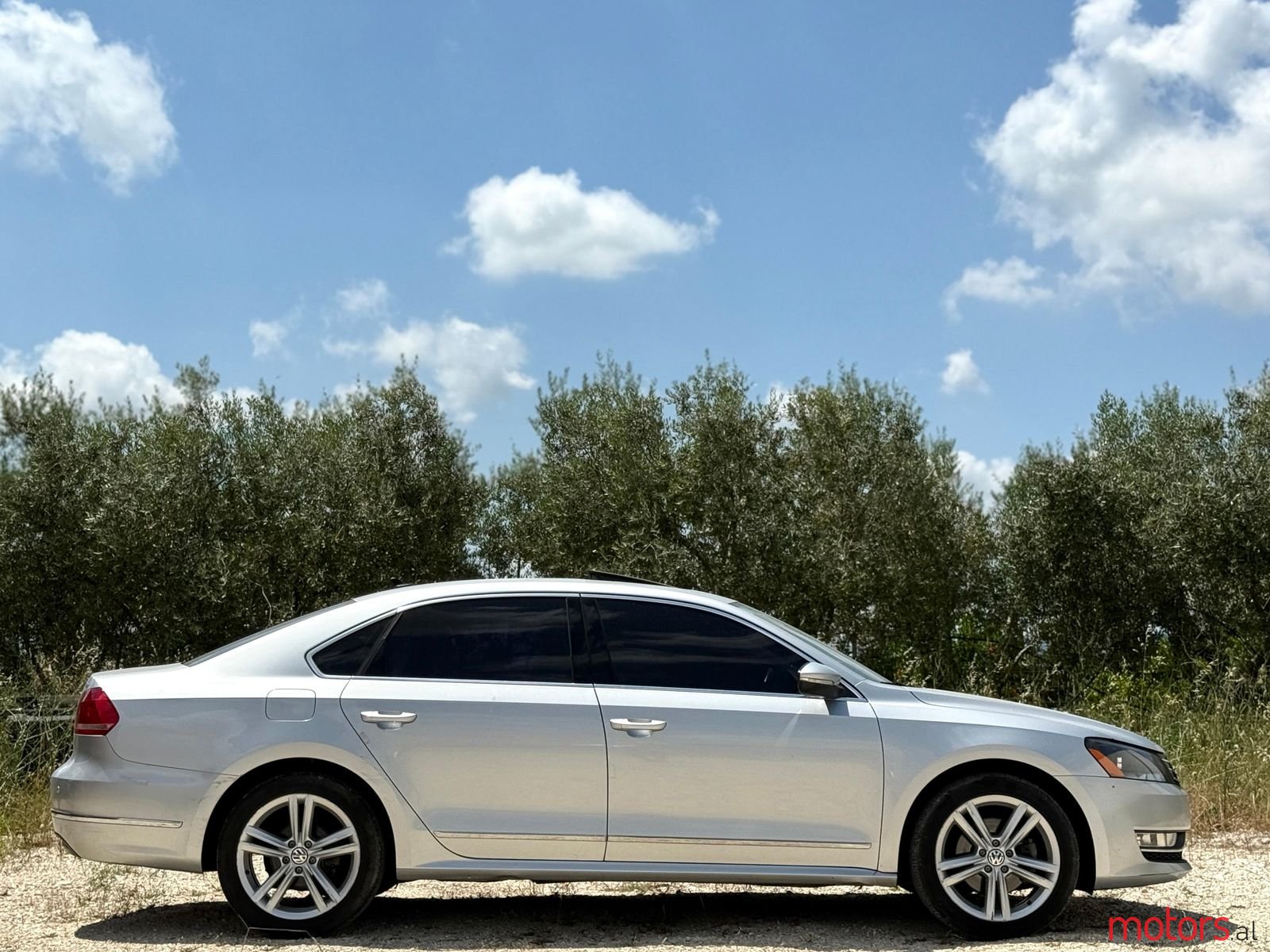 2014' Volkswagen Passat photo #4