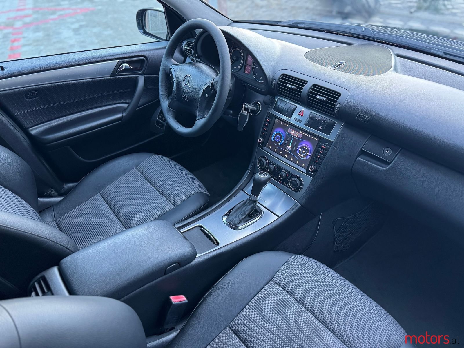 2006' Mercedes-Benz C 200 photo #2