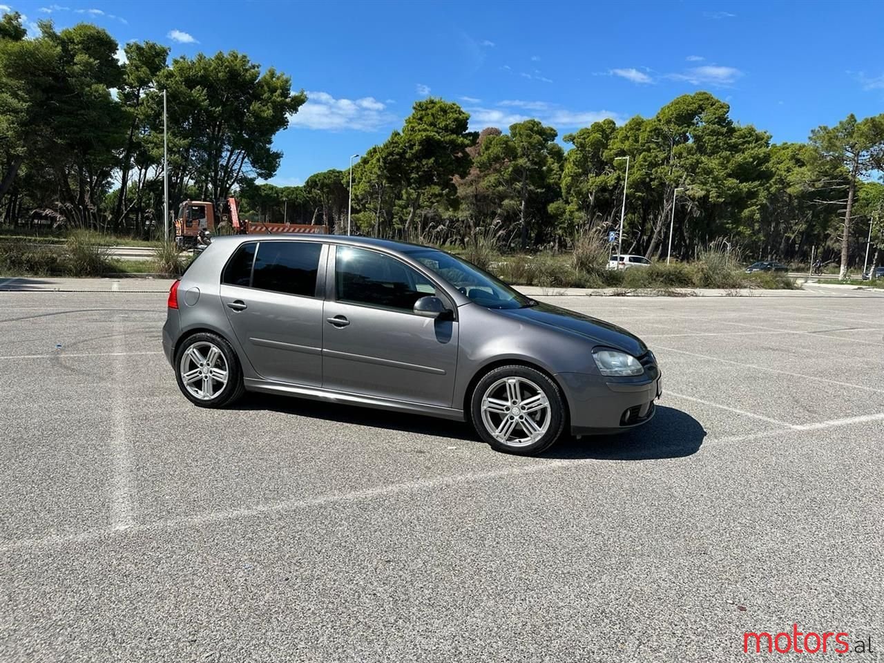 2006' Volkswagen Golf photo #4