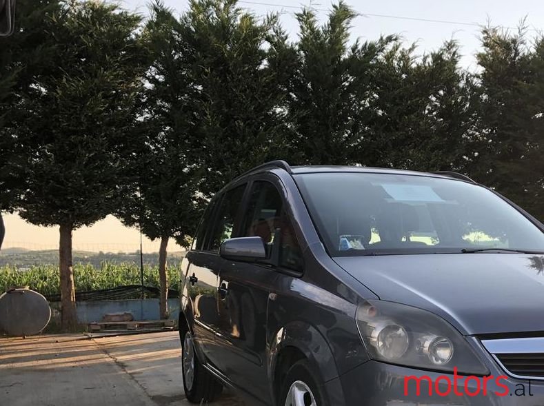 2007' Opel Zafira photo #3