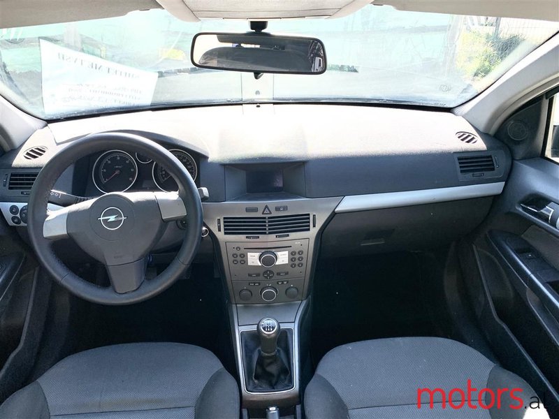 2007' Opel Astra photo #2