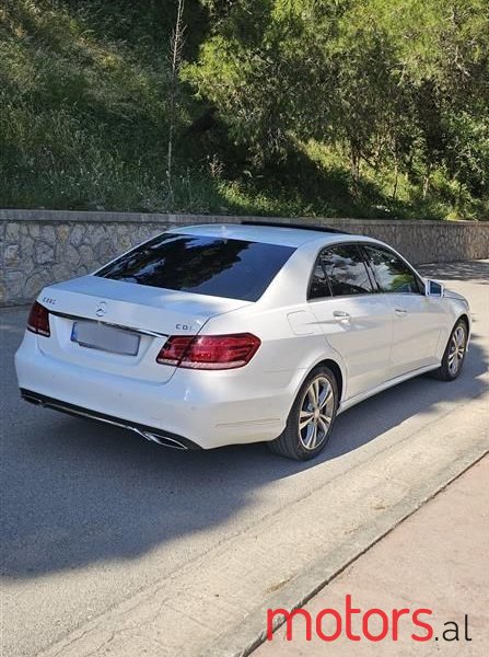 2014' Mercedes-Benz E 220 photo #4