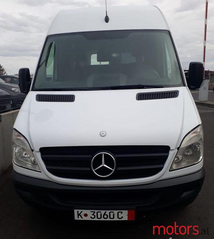 2008' Mercedes-Benz Furgon photo #1
