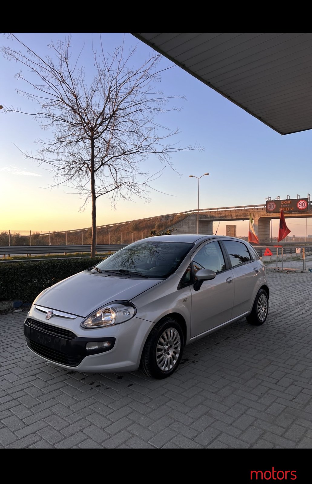 2009' Fiat Grande Punto photo #1