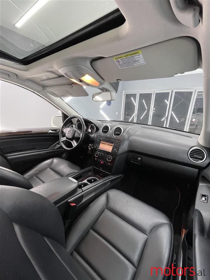 2010' Mercedes-Benz ML 350 photo #2