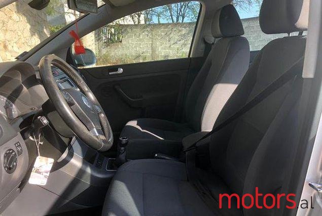 2008' Volkswagen Golf Plus photo #2