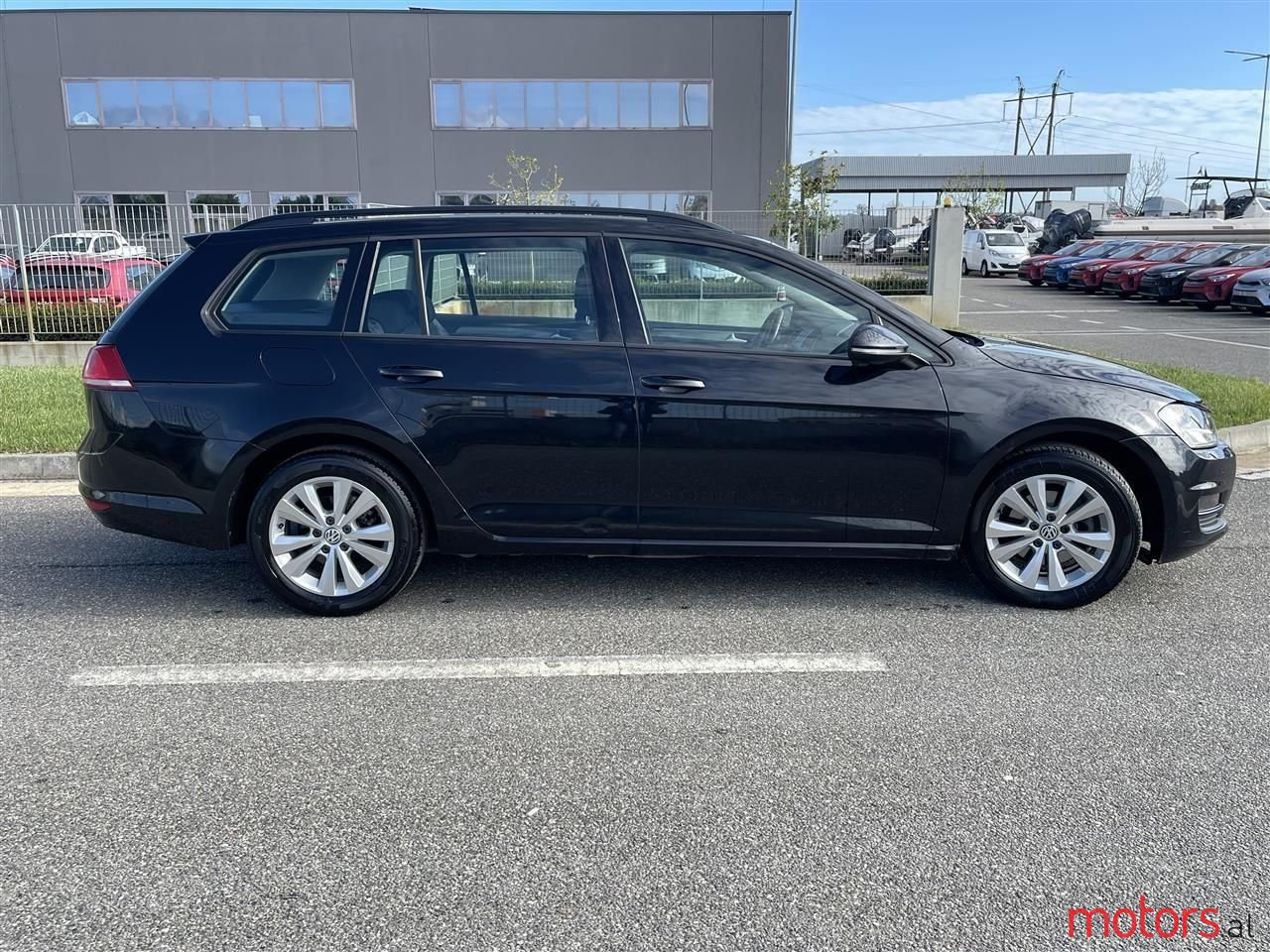 2014' Volkswagen Golf photo #3