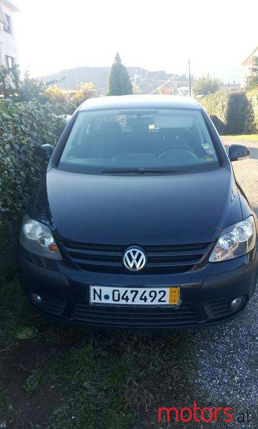 2005' Volkswagen Golf Plus photo #1