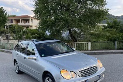 2005' Mercedes-Benz C 180