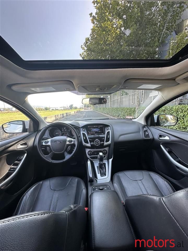 2013' Ford Focus photo #6