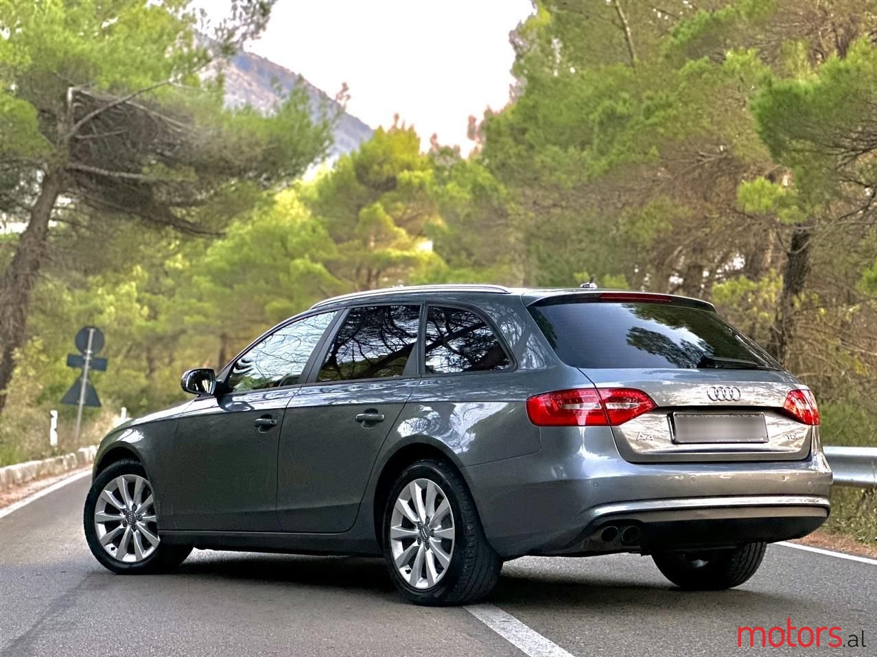 2012' Audi A4 photo #6