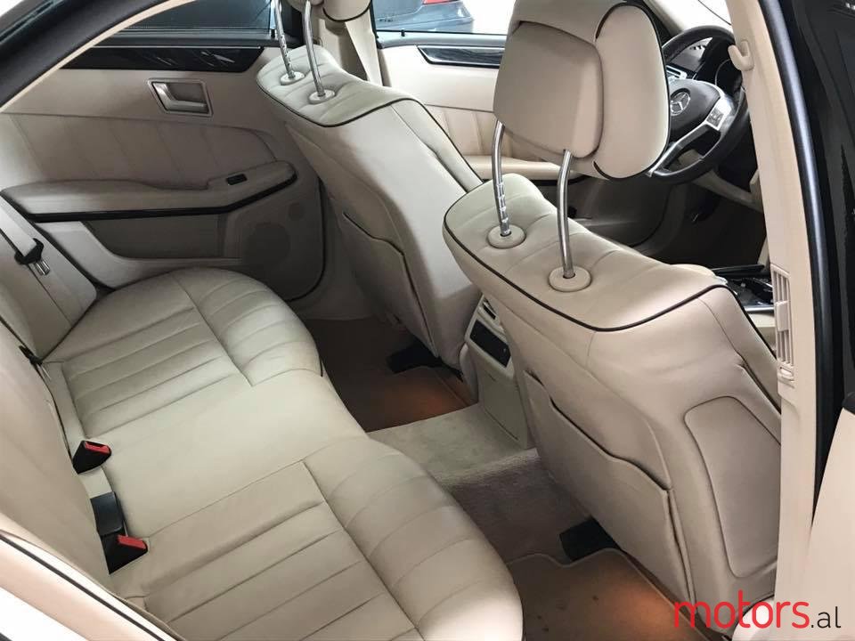 2013' Mercedes-Benz E-Class 300 photo #2