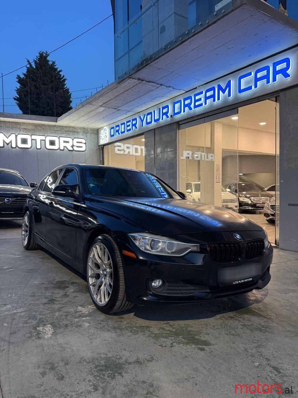 2014' BMW 320 photo #5